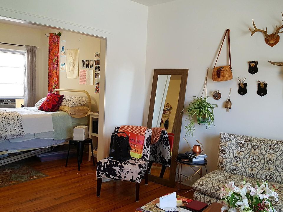 1st image of 2339 N Sacramento Ave #2N