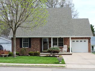 213 Broadway St, Nicholasville, KY 40356