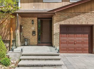 11 Michael Dr E, Richmond Hill, ON