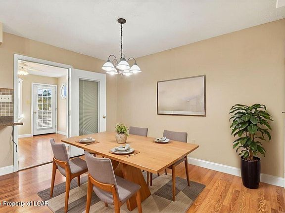 5th image of 105 Aster Ct