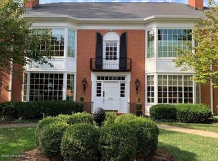 3829 Washington Sq APT 3, Saint Matthews, KY 40207