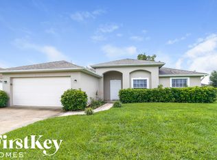 2120 NE 24th Ter, Cape Coral, FL 33909