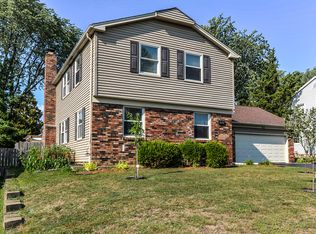 1061 Twisted Oak Ln, Buffalo Grove, IL