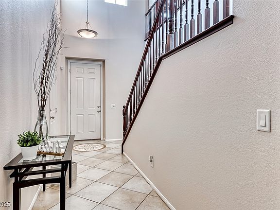 4th image of 7286 Laramie Ave