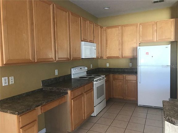 5th image of 17024 Oak Grove Hill Ct