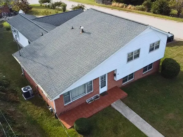 541 Holbrook St, Danville, VA 24541
