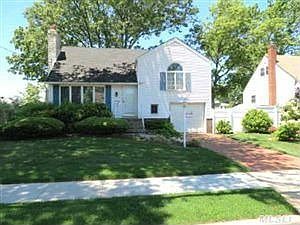 1st image of 298 Park Ln