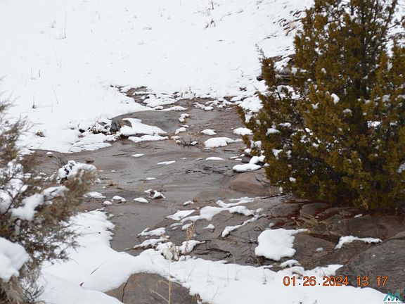 2nd image of 18 Buttonwood Dr