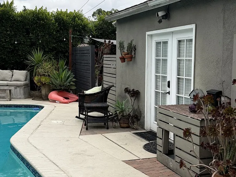 6254 Agnes Ave — Photo 6