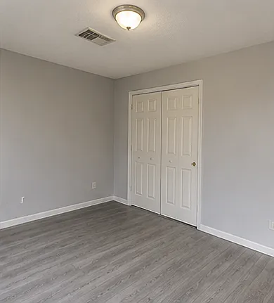 2 bed, 1400 sqft, $2,050 — Photo 4