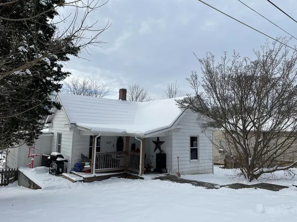 247 W Banner St, Lebanon, VA 24266