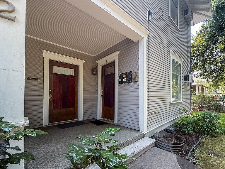 Sumach Street Five-Plex — Photo 4