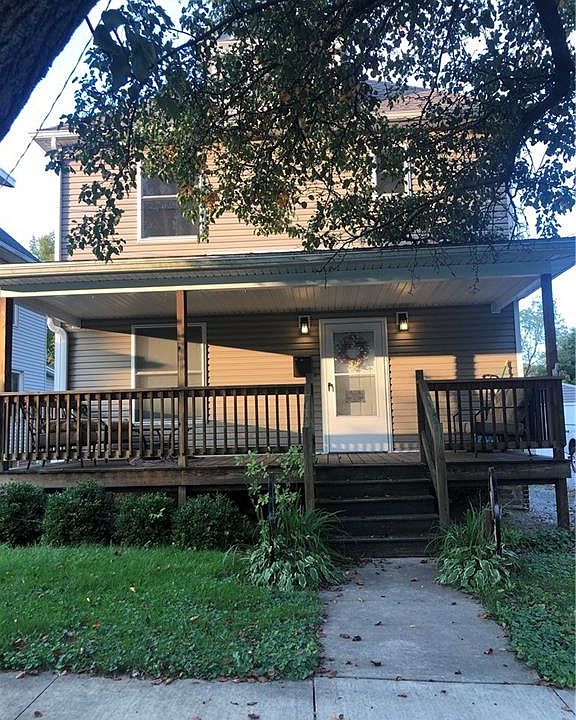1st image of 538 W Main St