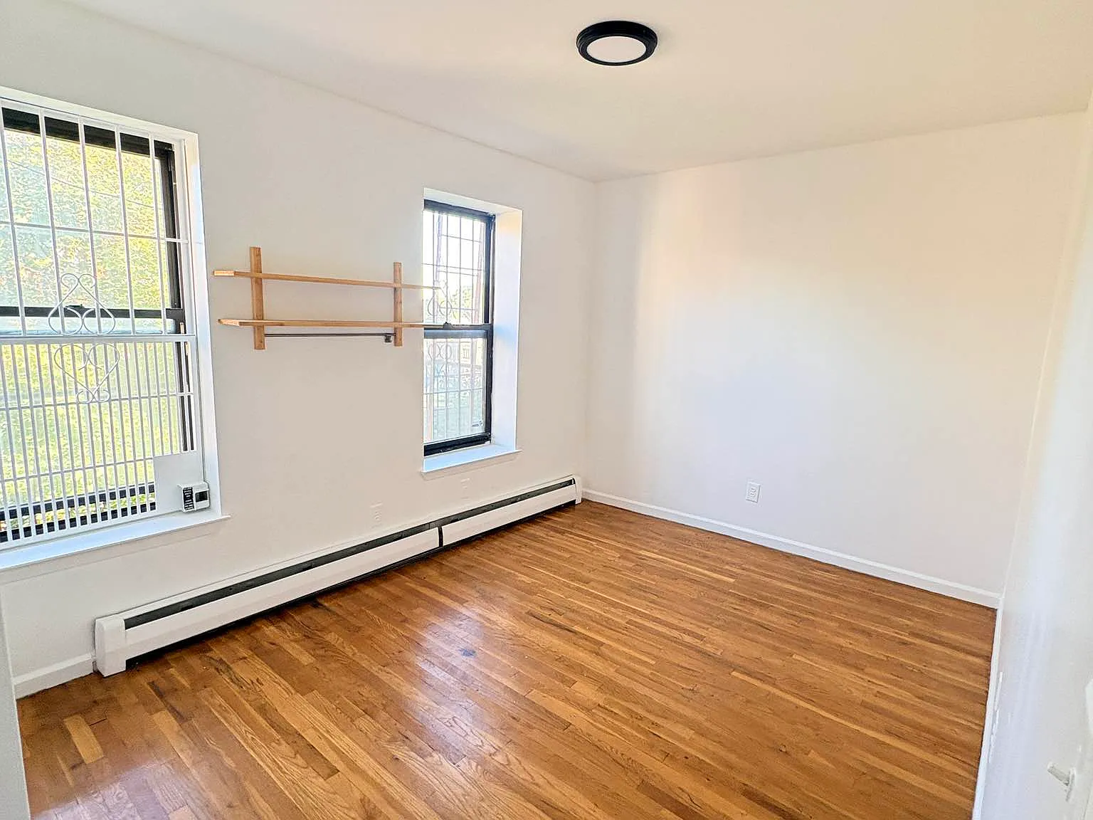 723 Macdonough Street — Photo 3
