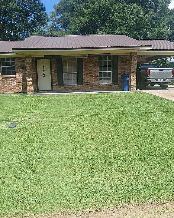 1st image of 1009 Lotus Dr