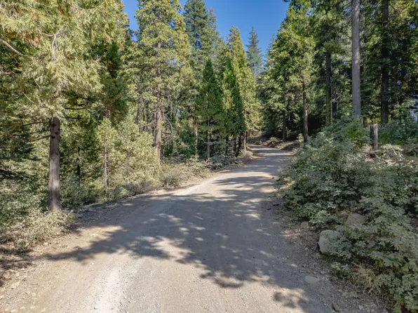 10662 Lowell Hill Rd, Nevada City, CA 95959