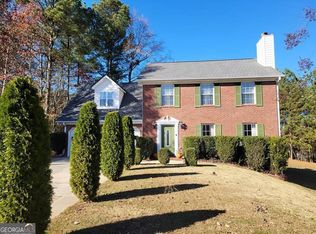 811 Madison View Ln, Lawrenceville, GA 30045