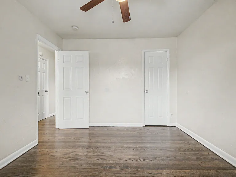 1762 Chester St — Photo 17