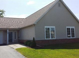 526 Lancaster Ct, Saline, MI 48176