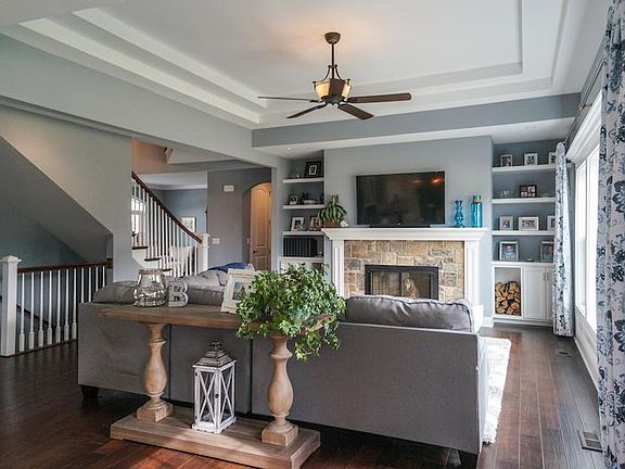 DJK Homes The Hampton Family Rm