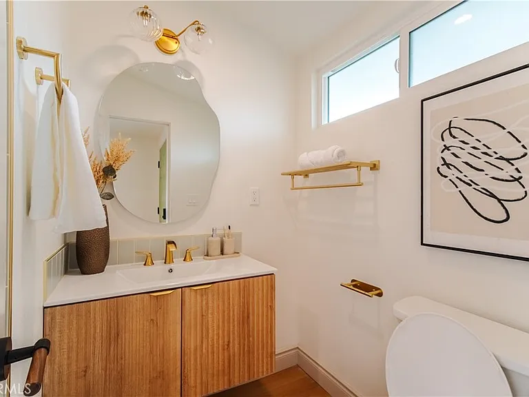236 Mission Dr — Photo 19