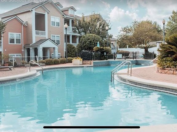 3rd image of 2801 Chancellorsville Dr APT 227
