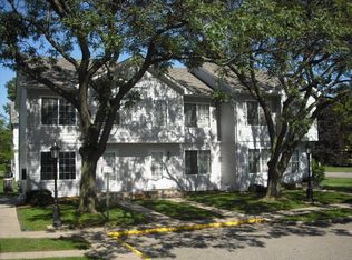 3085 Old Highway 8, Roseville, MN 55113
