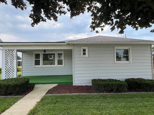306 N Maryville St, Calmar, IA 52132