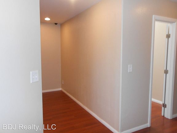 3rd image of 5230 Dickens Dr