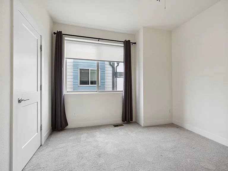 1056 Navajo St — Photo 18
