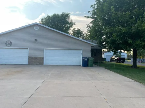 322 Main St, Wrightstown, WI 54180