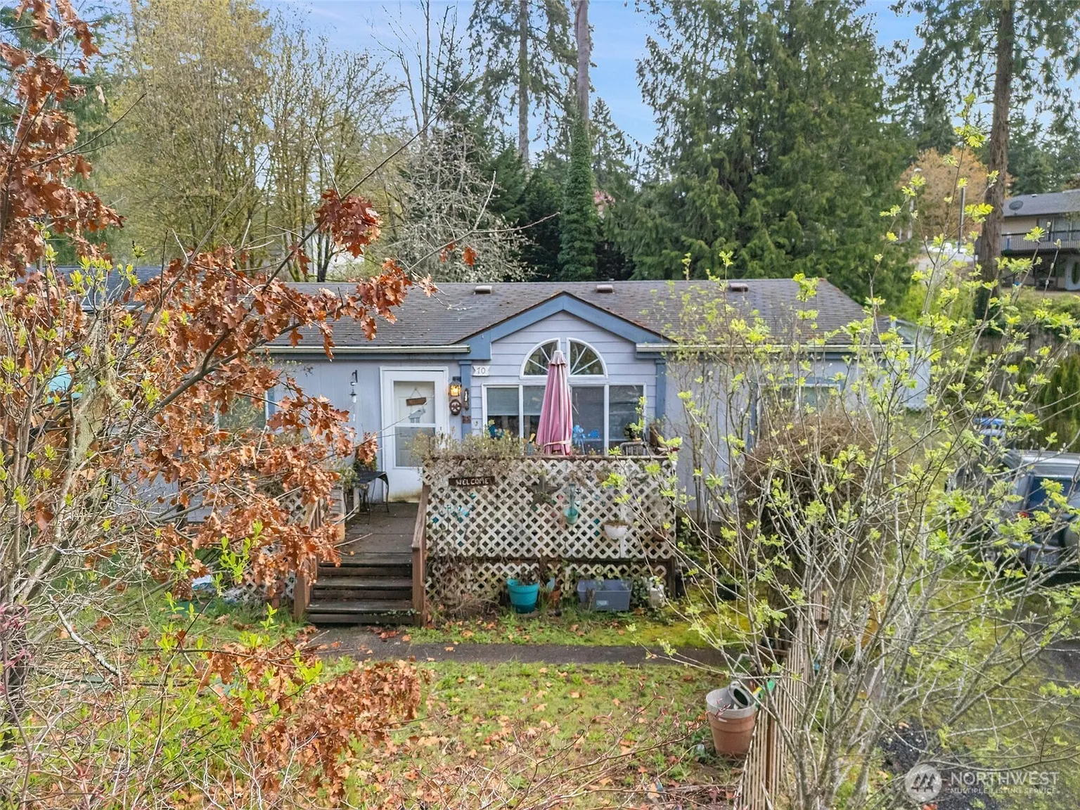 70 SE Clematis Avenue photo 1