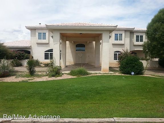 2nd image of 2021 Calle De Alondra NW