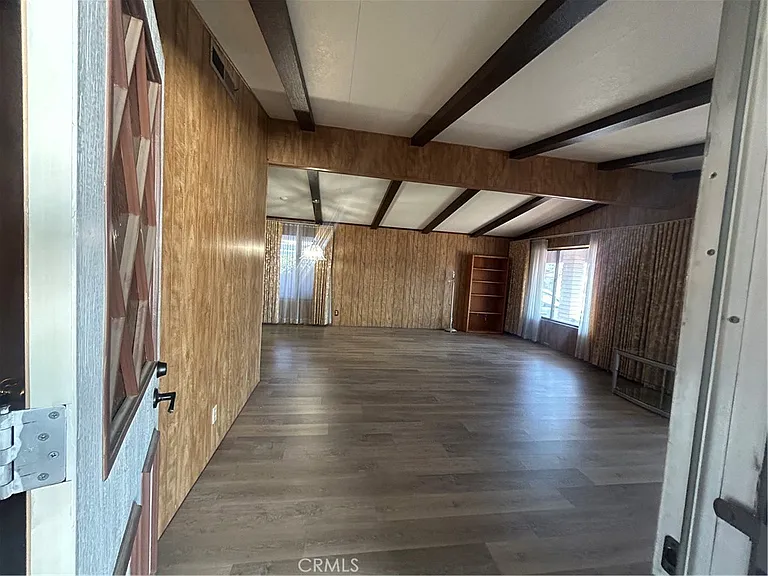 1018 San Nicolas St — Photo 3