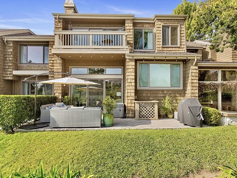 4 Sea Island Dr — Photo 20