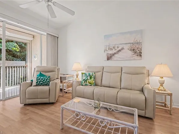 326 Bradstrom CIR #201F, NAPLES, FL 34113