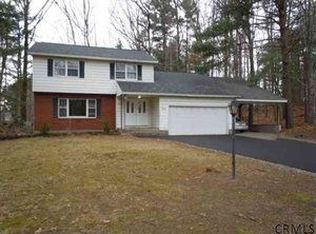 3175 Woodhaven Dr, Schenectady, NY 12303