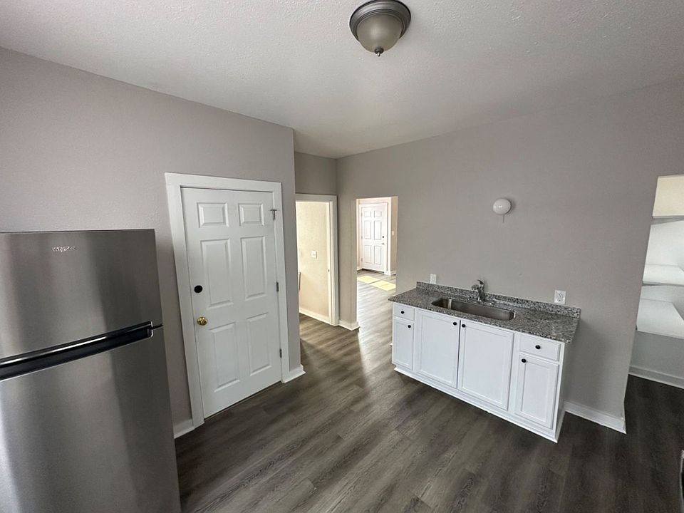 1st image of 1522 W Grant St #1522A