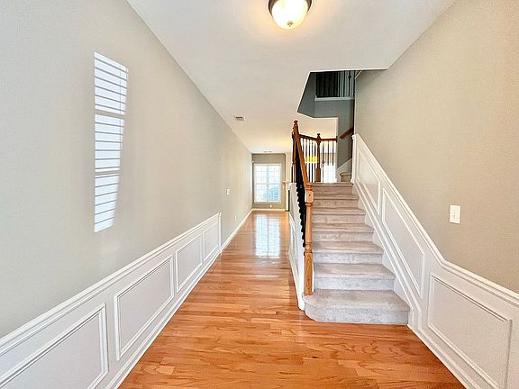 4th image of 190 Finchley Dr