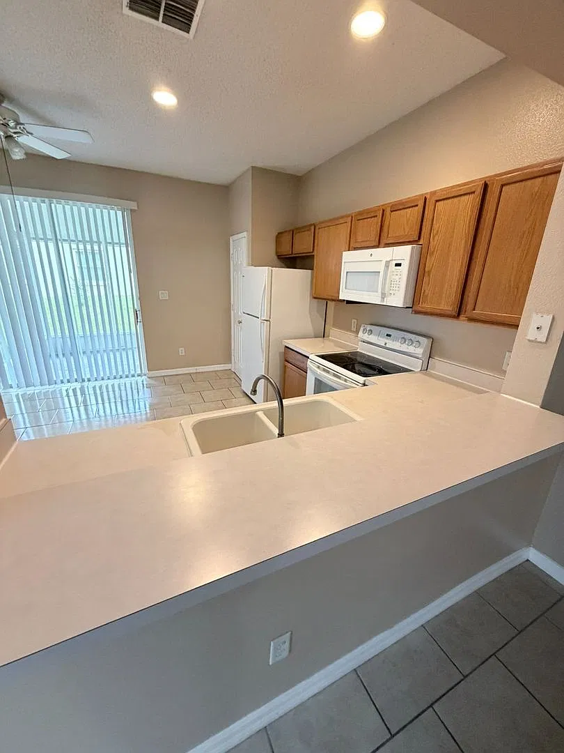 Charming 3-Bedroom, 2-Bath Home in Groveland, FL! — Photo 3