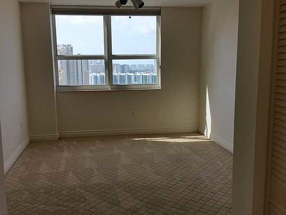 5th image of 19605 E Country Club Dr