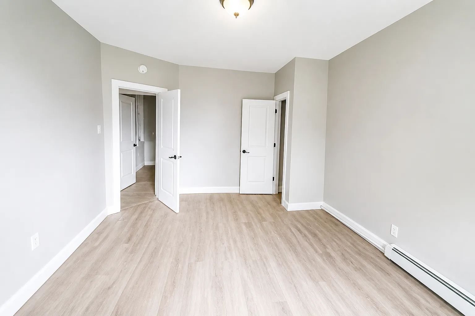 2 bed, $1,950 — Photo 4