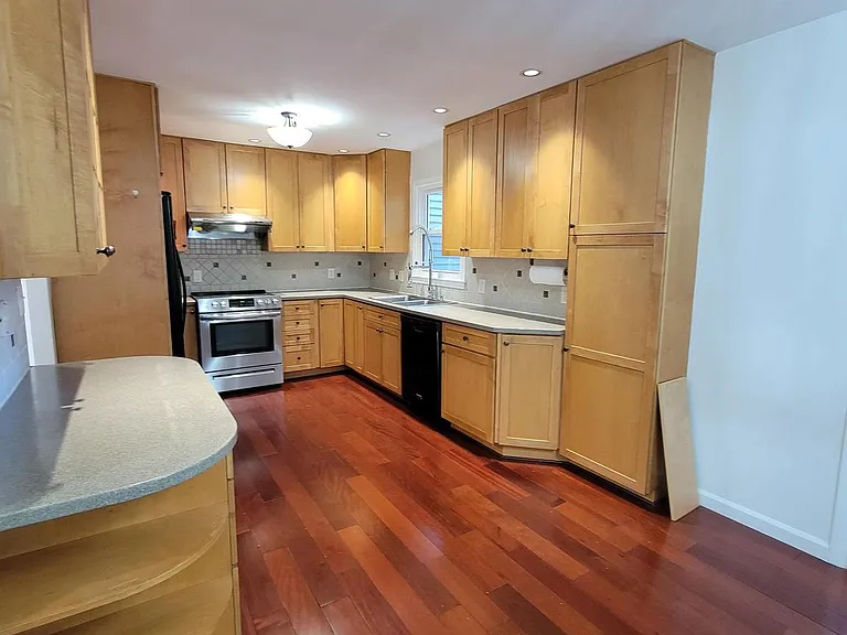 3137 Bayswater Ct — Photo 8
