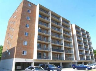 945 Huron St, London, ON N5Y4V5