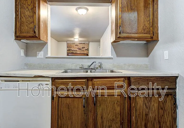 310 NW 118th St — Photo 18