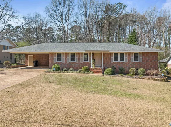 817 Woodmar Dr, Gadsden, AL 35906