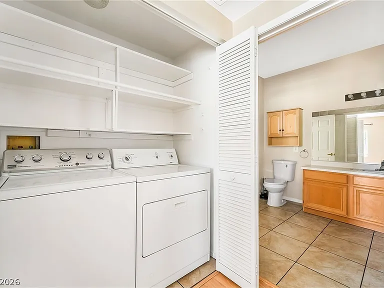 10245 S Maryland Pkwy #132 — Photo 16