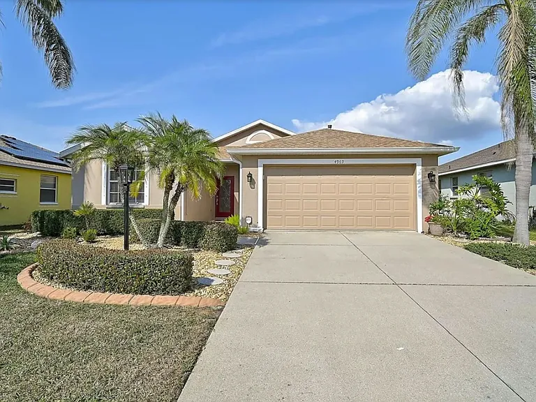 4969 Creekside Trl — Photo 2