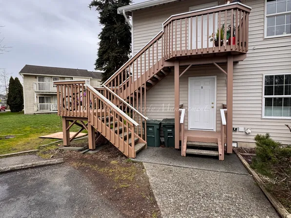 5660 Eagle Pkwy #1, Ferndale, WA 98248