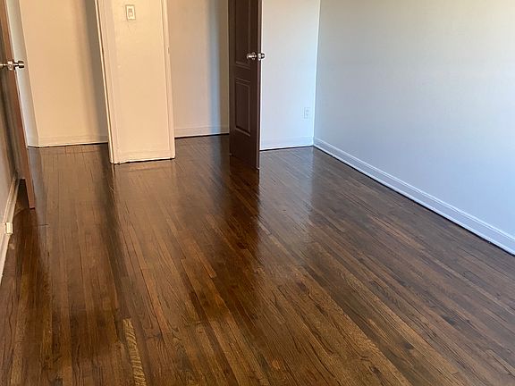 3rd image of 1321 Blake Ave #1